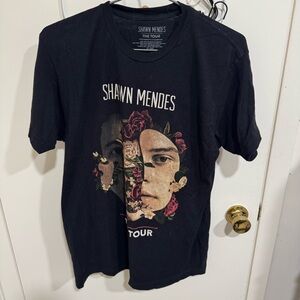Shawn Mendes 2019 Tour T-Shirt Size Large